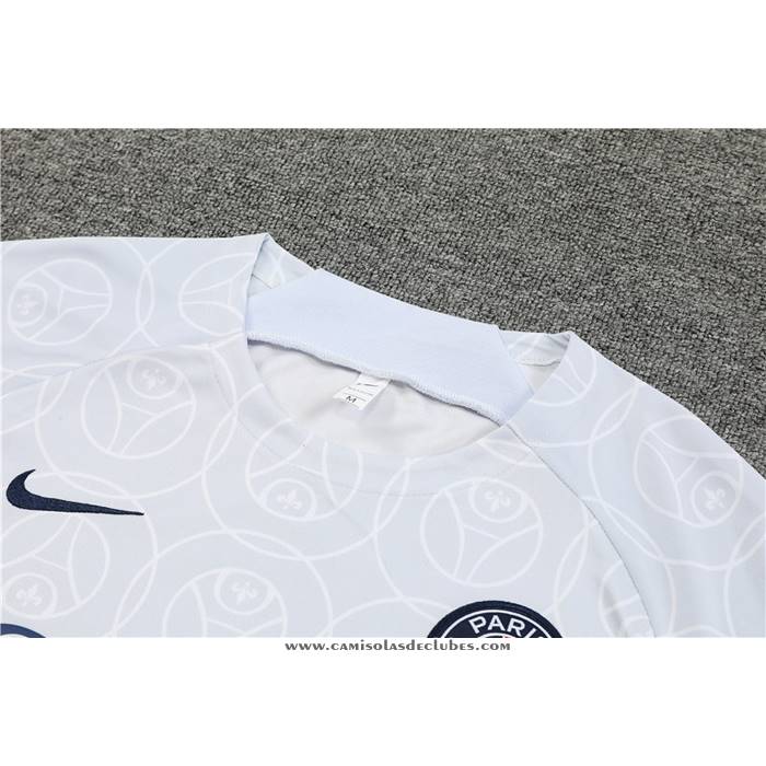 Fato de Treino
 Paris Saint-Germain 2022-2023 Manga Curta
 Cinza
 - Calcas Curta
